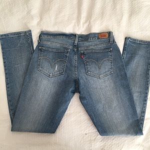 👖Levi’s Too Super Low Distressed, Size 11